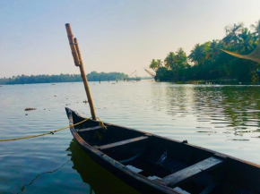 Casa De Canoli - A Private Backwater Villa with Kerala Ayurveda